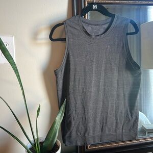Lululemon cheetah print tank top M/L